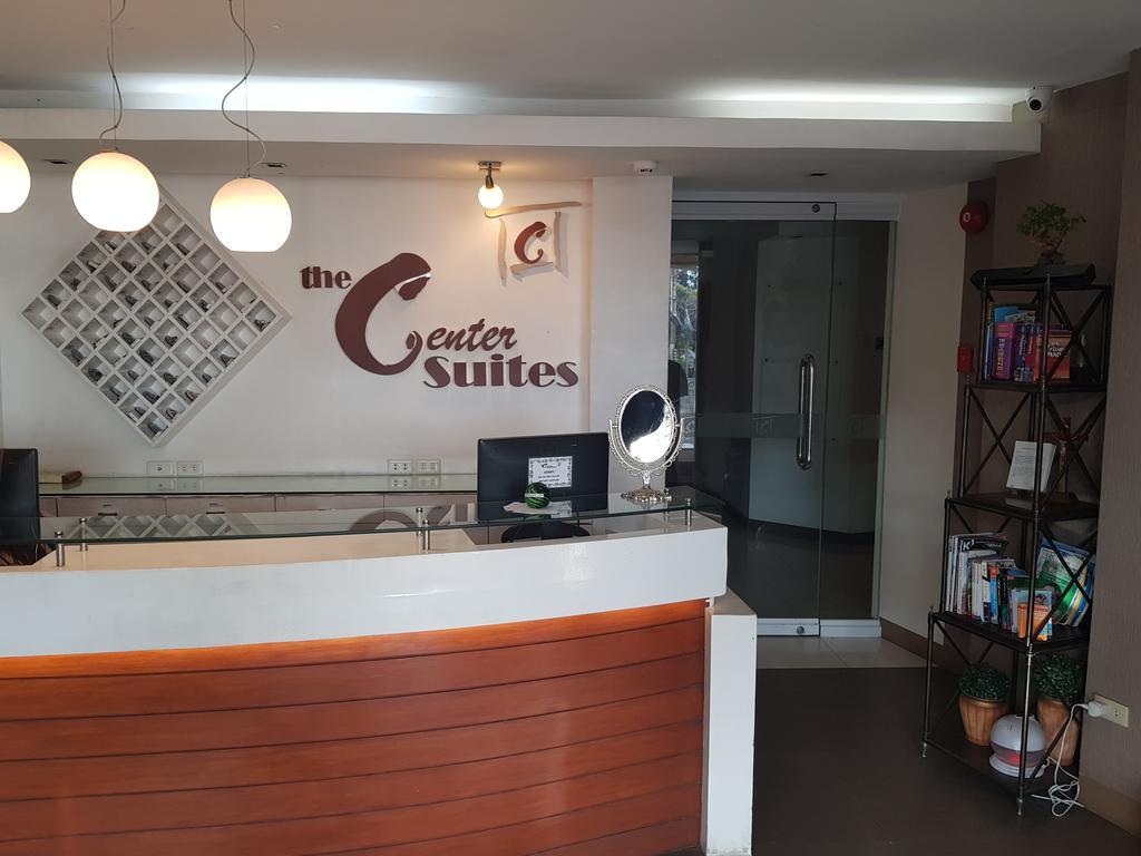 The Center Suites Cebu Екстериор снимка